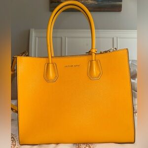 Michael Kors Medium Yellow/Orange Handbag w/crossbody strap